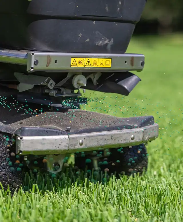 What to Expect When Your Pest Control Tech Pulls Up